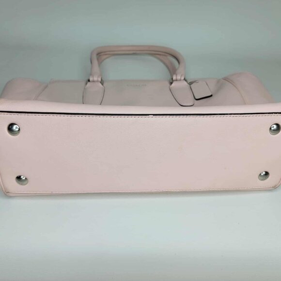 Coach Leather Women's Handbag in Pale Pink Color (Misty Rose) - Picture 5 of 14